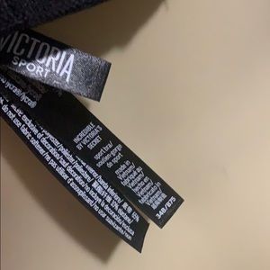 Victoria's Secret Intimates & Sleepwear - Victoria’s Secret Sport Bra 34B Victoria's Secret Intimates & Sleepwear - Victoria’s Secret Sport Bra 34B